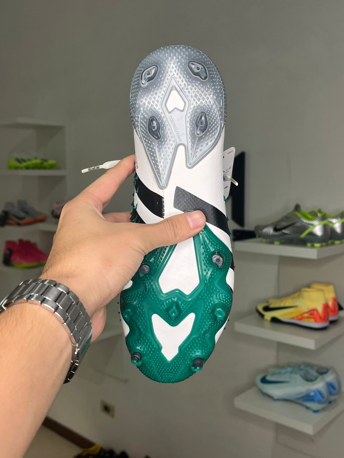 Chuteira Adidas Predator Freak Campo (PRONTA ENTREGA)
