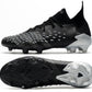 Chuteira Adidas Predator Freak+ 1. Campo