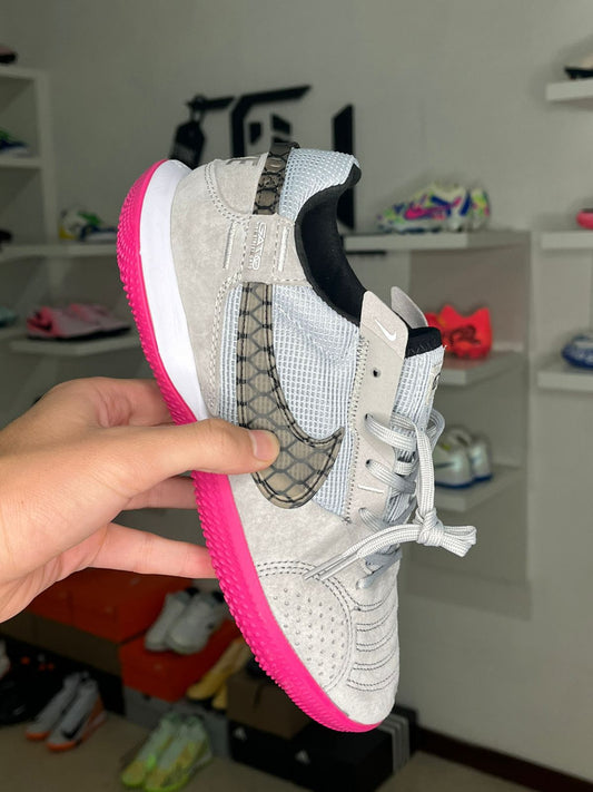 Chuteira Nike Street Gato Elite Futsal (PRONTA ENTREGA)