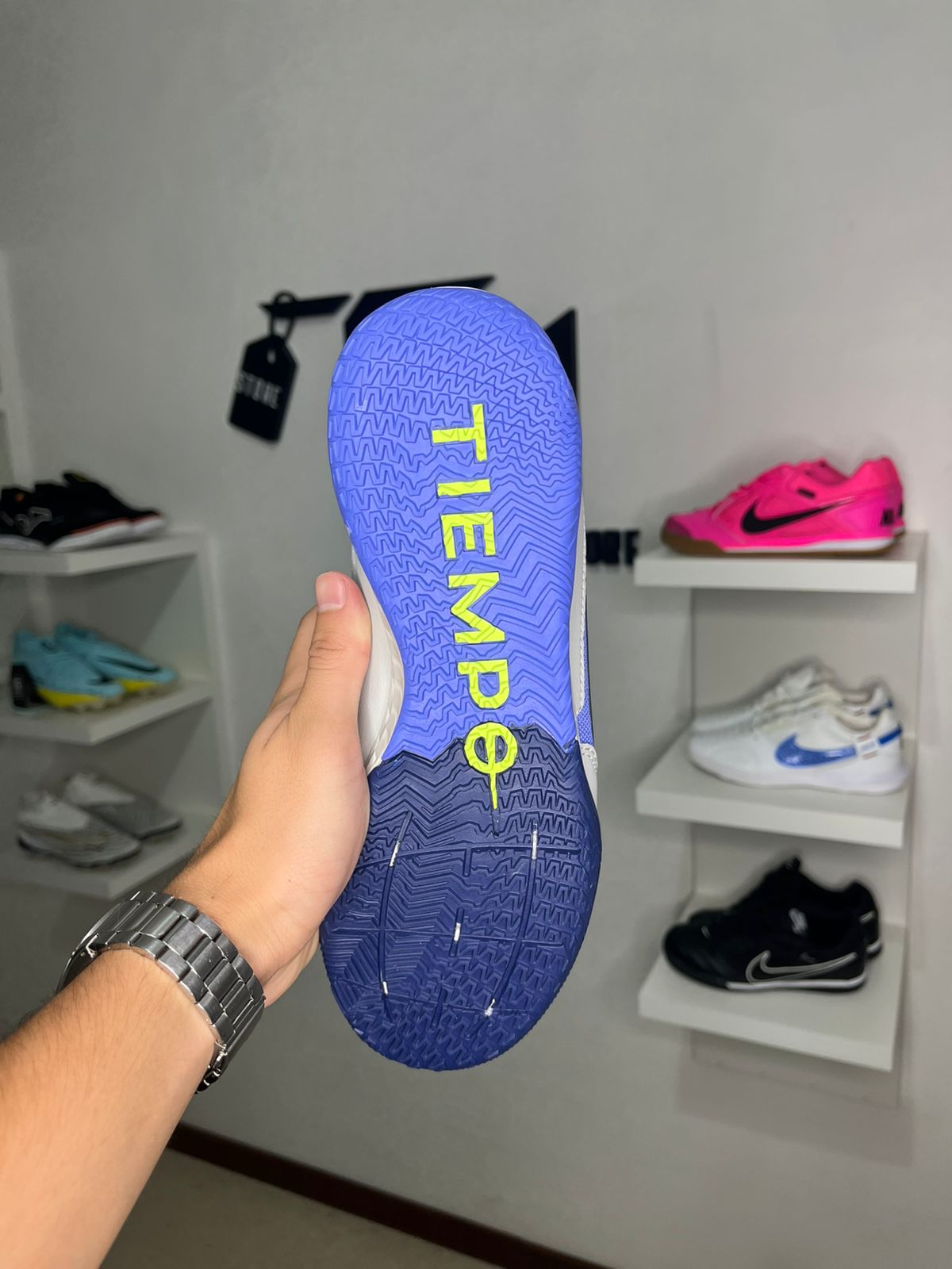 Chuteira Nike Tiempo Legend 9 Pro Futsal (PRONTA ENTREGA)