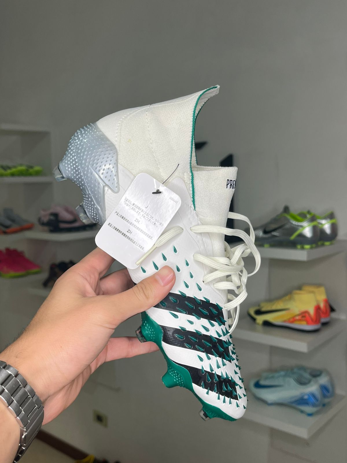 Chuteira Adidas Predator Freak Campo (PRONTA ENTREGA)