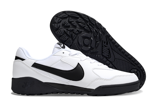 Chuteira Nike Terra Manta Society