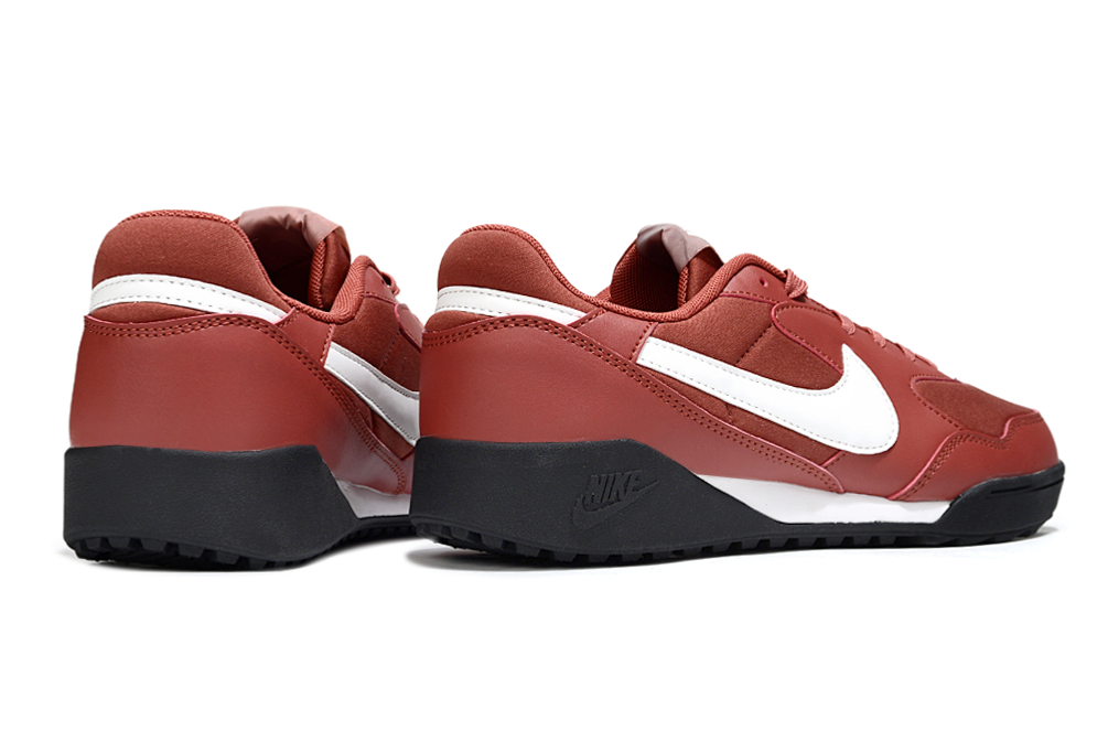 Chuteira Nike Terra Manta Society