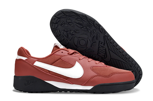 Chuteira Nike Terra Manta Society