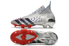 Chuteira Adidas Predator Freak+ Campo