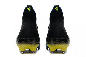 Chuteira Adidas Predator Freak+ 1. Campo