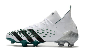 Chuteira Adidas Predator Freak+ .1 Campo