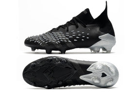 Chuteira Adidas Predator Freak+ 1. Campo