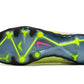 Chuteira Nike Phantom GX Low Elite FG Campo