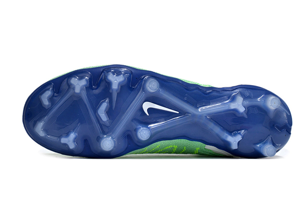 Chuteira Nike Phantom GX Low Elite FG Campo