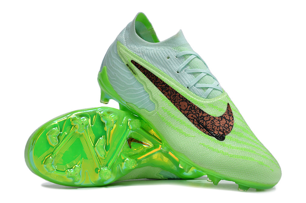 Chuteira Nike Phantom GX Low Elite FG Campo