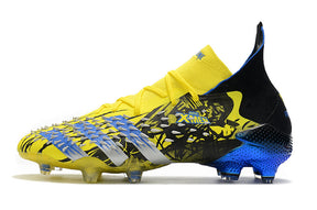 Chuteira Adidas Predator Freak+ 1. Campo