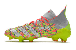 Chuteira Adidas Predator Freak+ .1 Campo