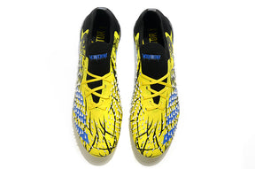 Chuteira Adidas Predator Freak+ Low 1. Campo