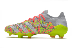 Chuteira Adidas Predator Freak+ Low .1 Campo